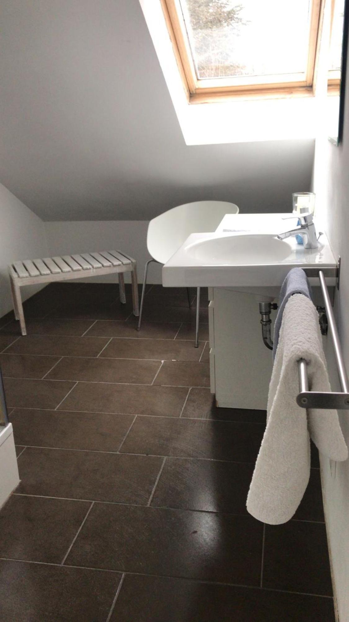 Nuernberg Erlenstegen - Zimmer Mit Bad 35 Qm Mit Parkplatz Εξωτερικό φωτογραφία